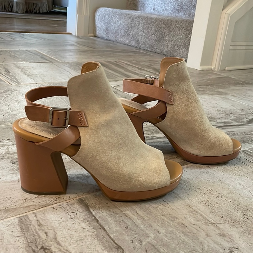 Kork-Ease Platform chunky heels Size 10